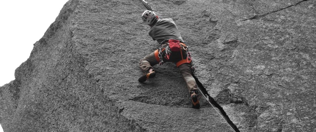 Stage-Escalade-Fissure-Trad-Cadarese-