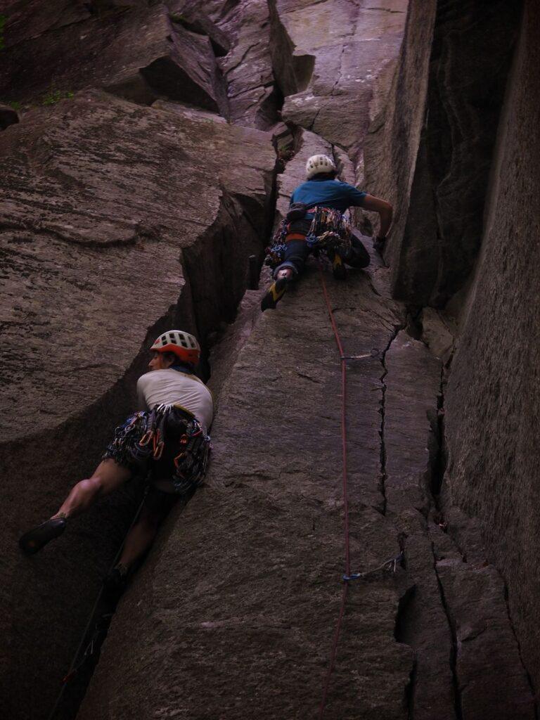 Stage Escalade Trad Cadarese Paroisdumonde Fissure