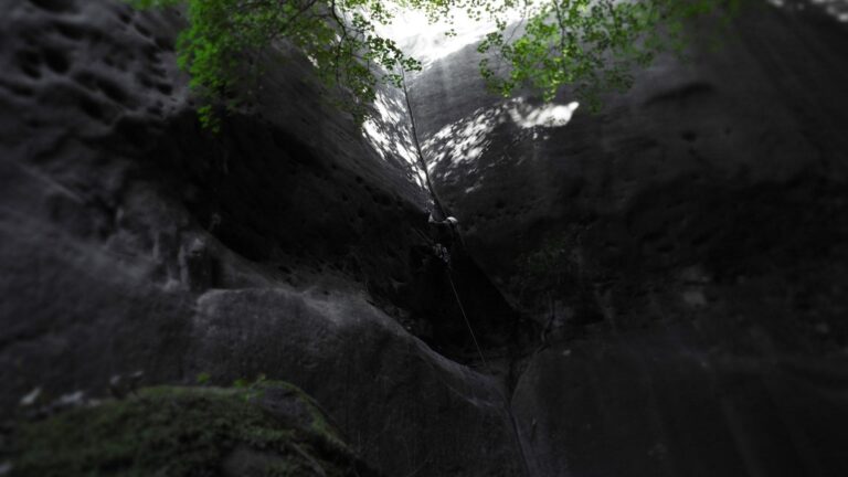 Stage Escalade Trad Fissure Annot Paroisdumonde